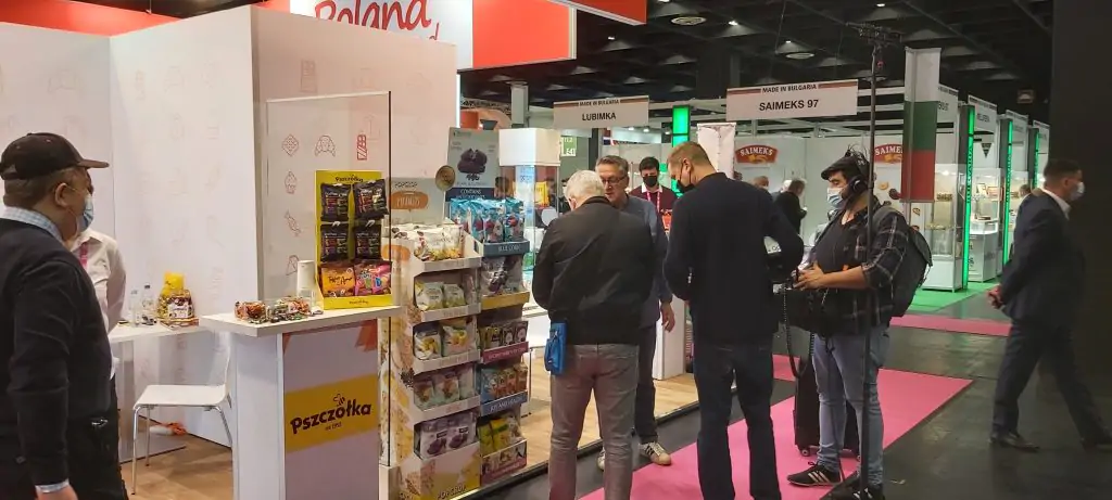 Puesto nacional de Polonia en la feria ISM Cologne 2022 en Alemania