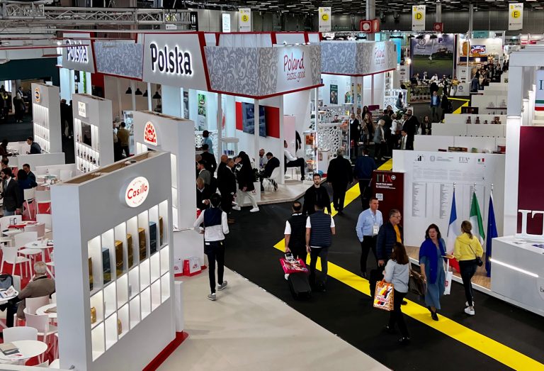 Польский национальный стенд на выставке SIAL PARIS 2022
