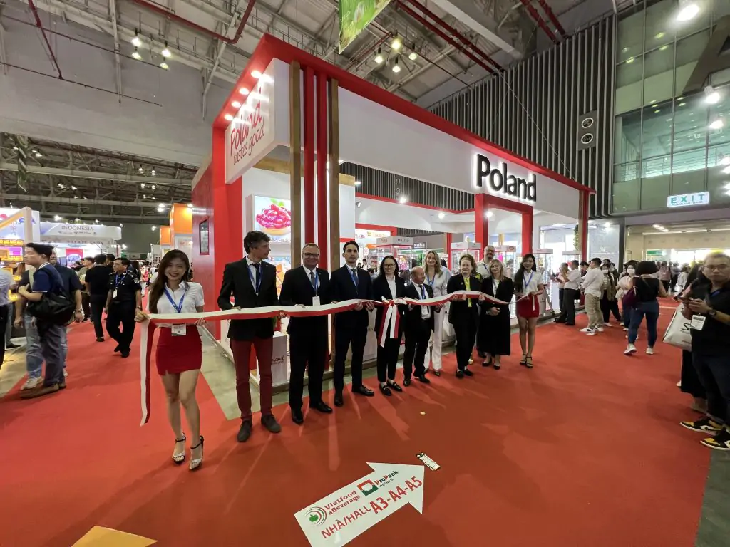Stand nacional polaco en la feria Vietfood & Beverage 2023 de Ciudad Ho Chi Minh (Vietnam)