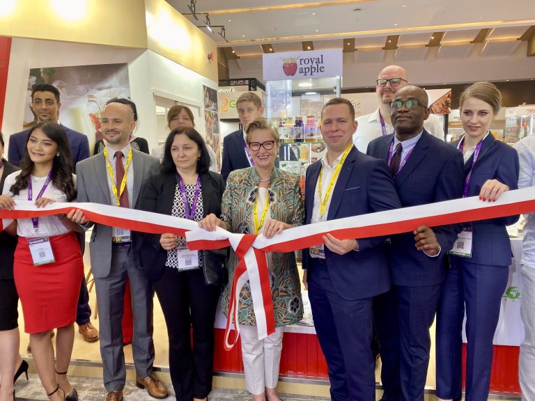 Польский национальный стенд на выставке Sial Interfood 2023