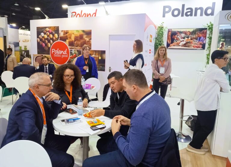 2024 年 Food Expo Qazaqstan 波蘭國家展位