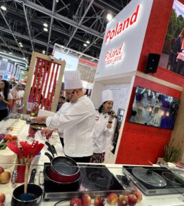 Stoisko Poland tastes good/KOWR na GULFOOD 2025