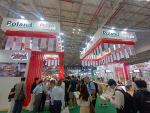 Stoisko Poland tastes good na Vietfood&Beverage 2025